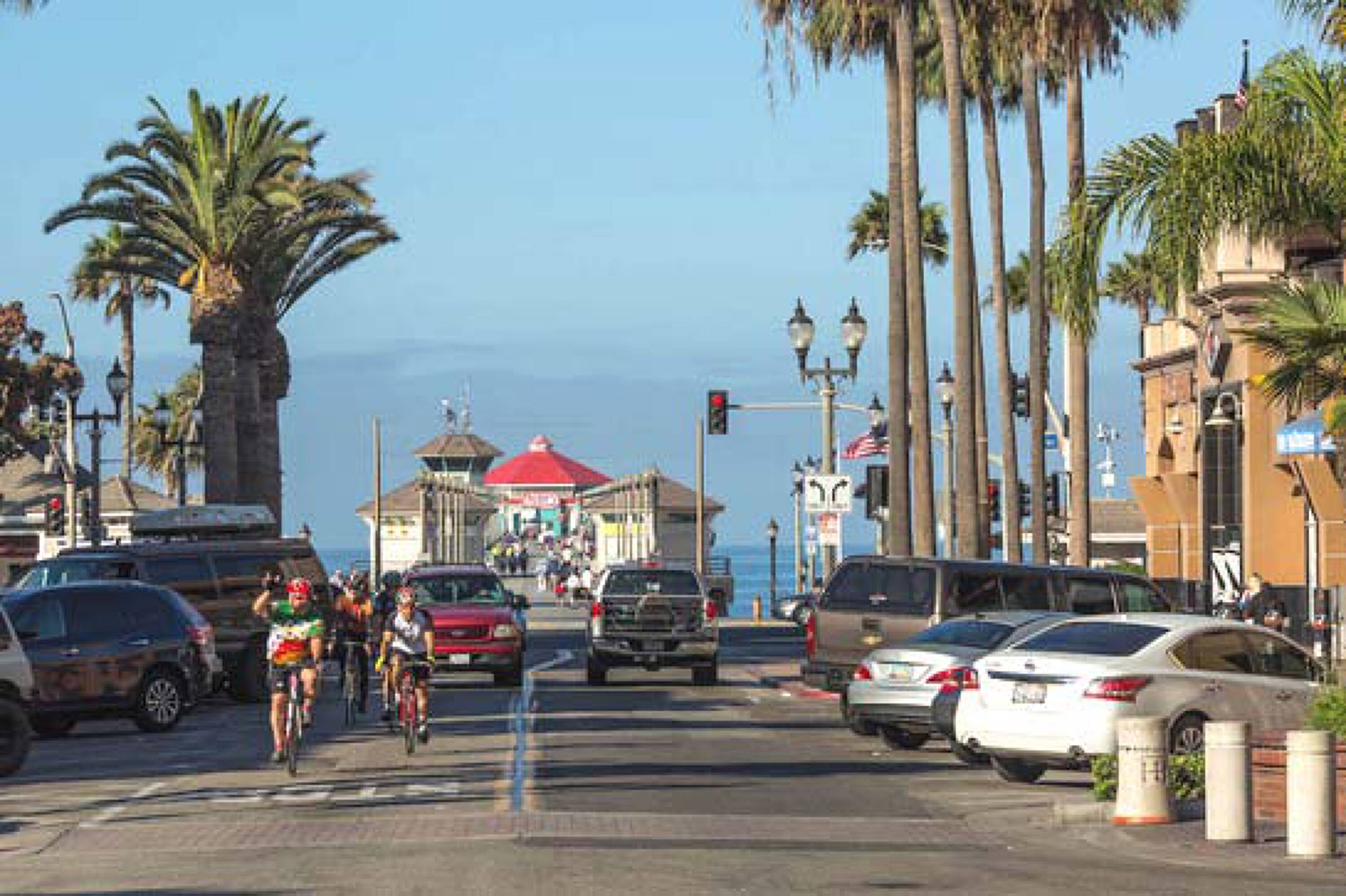 6010 WARNER AVE Huntington Beach CA 92647-5568 APN: 110-301-37 | Crexi.com