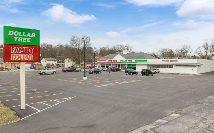 Pictures of Retail property located at 251 Darrow Rd, Akron, OH 44305 for lease - image #1