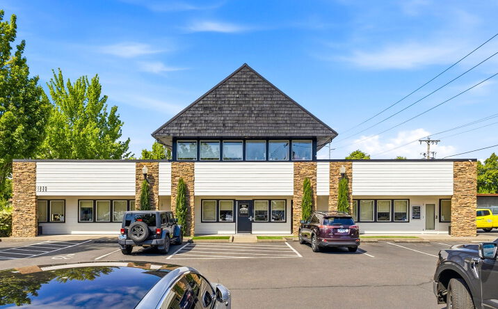 Pictures of Office property located at 1220 Liberty St NE, Salem, OR 97301 for lease - image #1