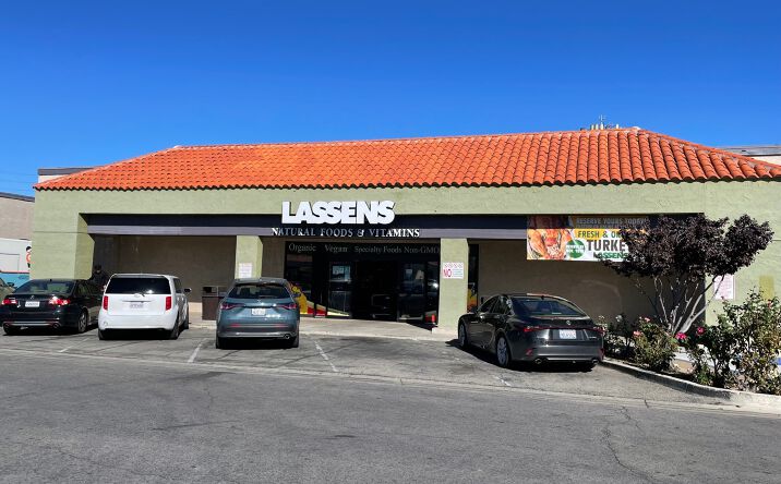 Pictures of Retail, Office property located at 44204-44288 10th Street West, Lancaster, CA 93534 for lease - image #1