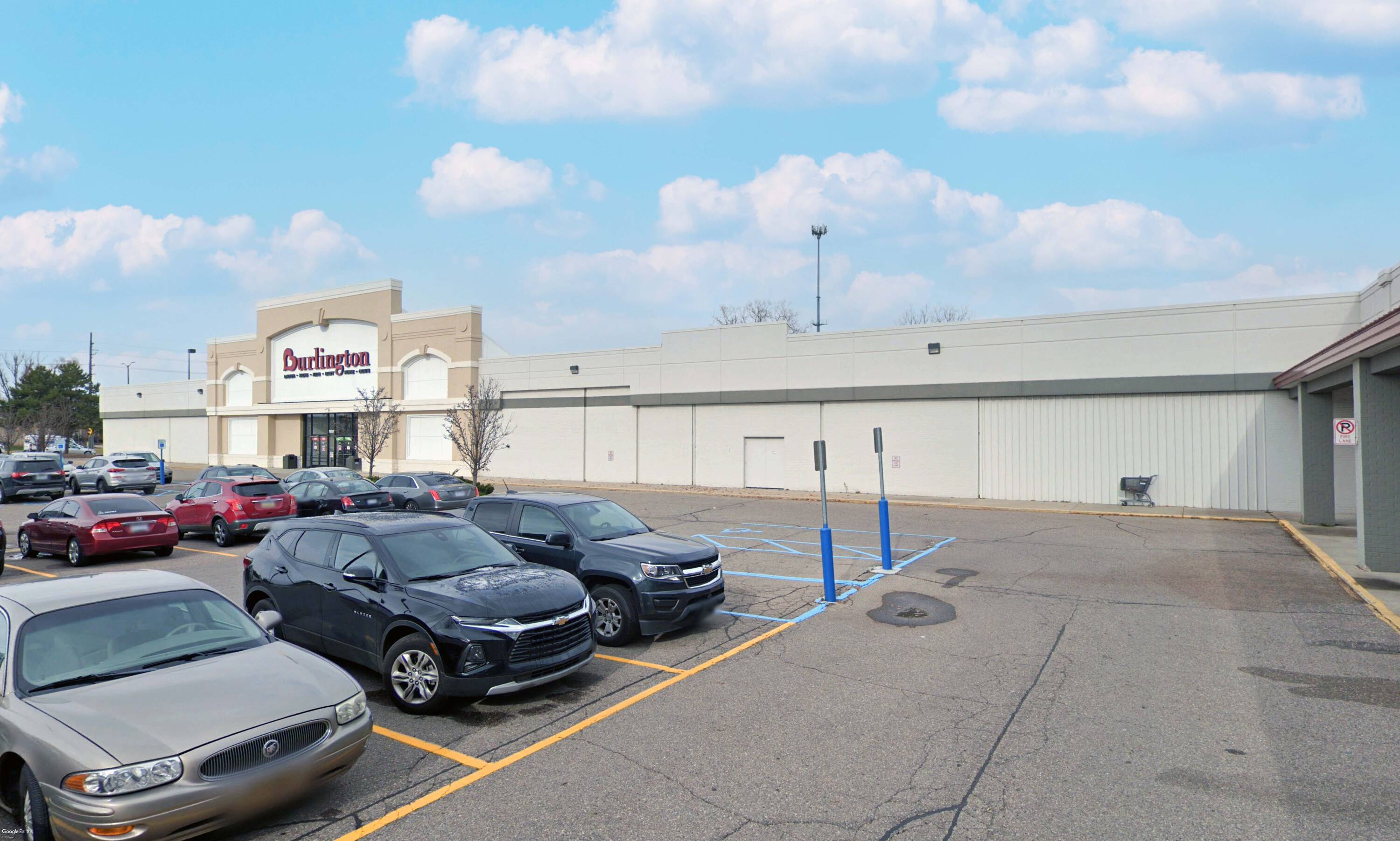 39000 Van Dyke Ave, Sterling Heights, MI 48313