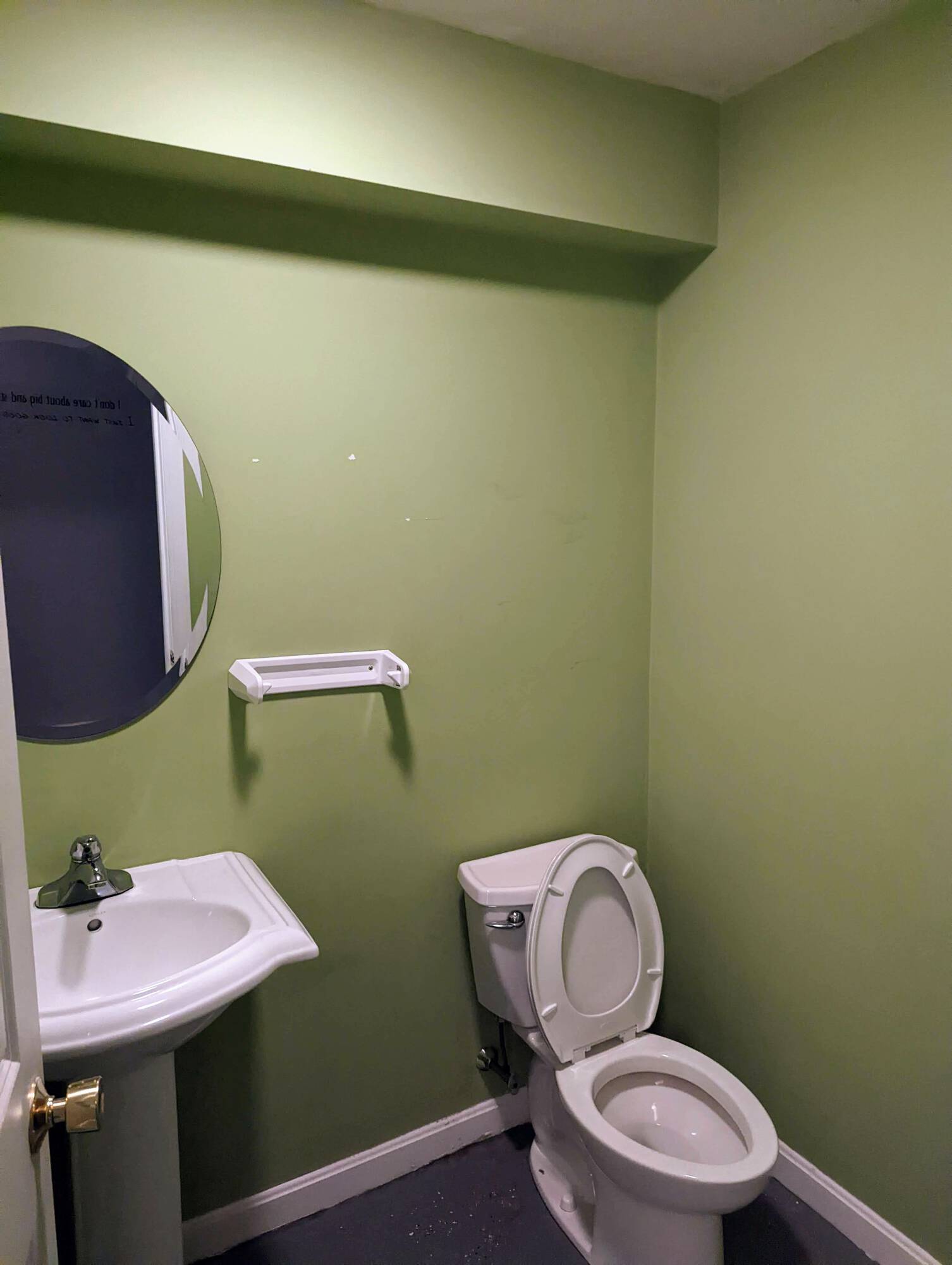 71 Lee St, West Boylston, MA 01583