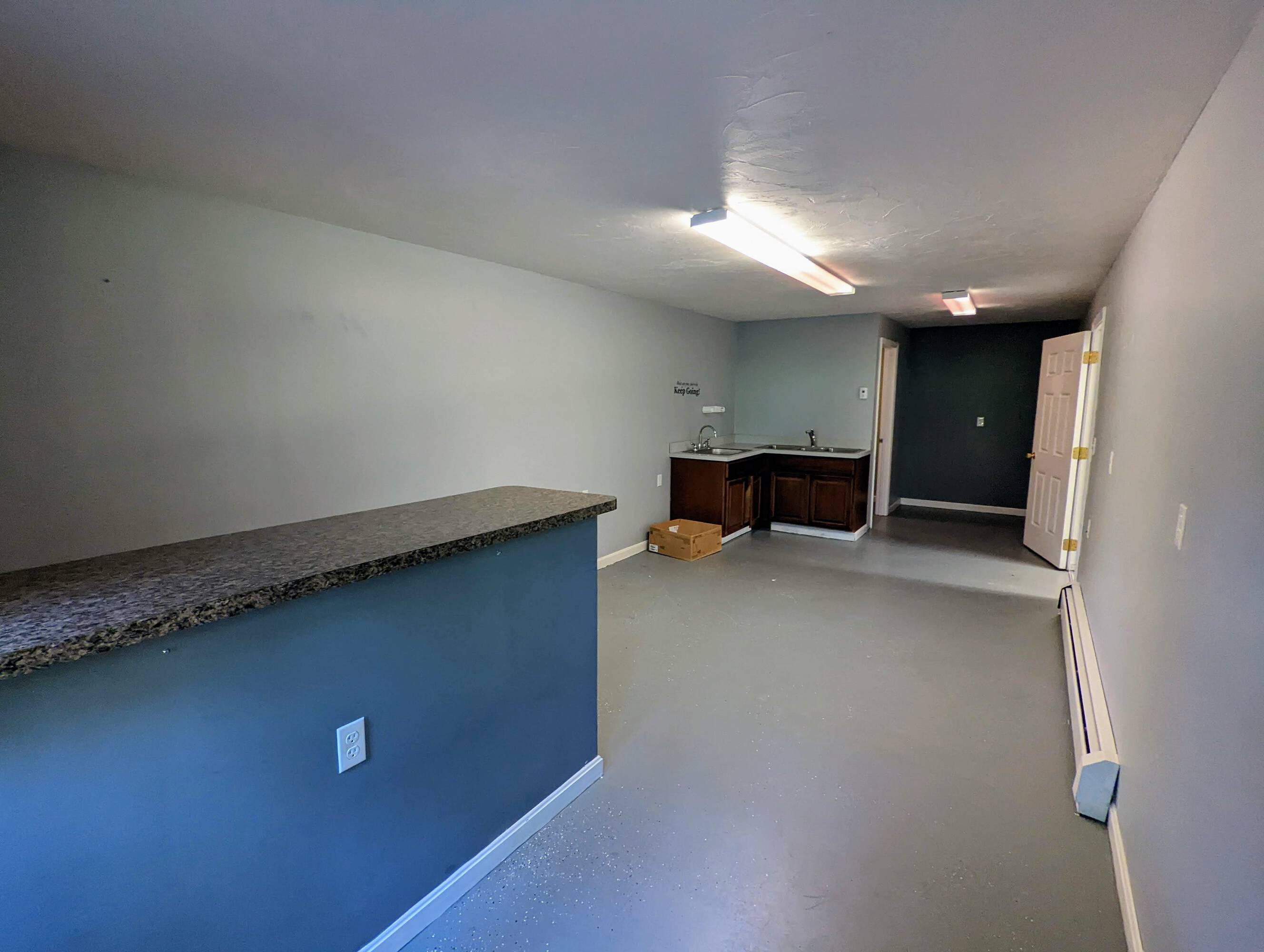 71 Lee St, West Boylston, MA 01583