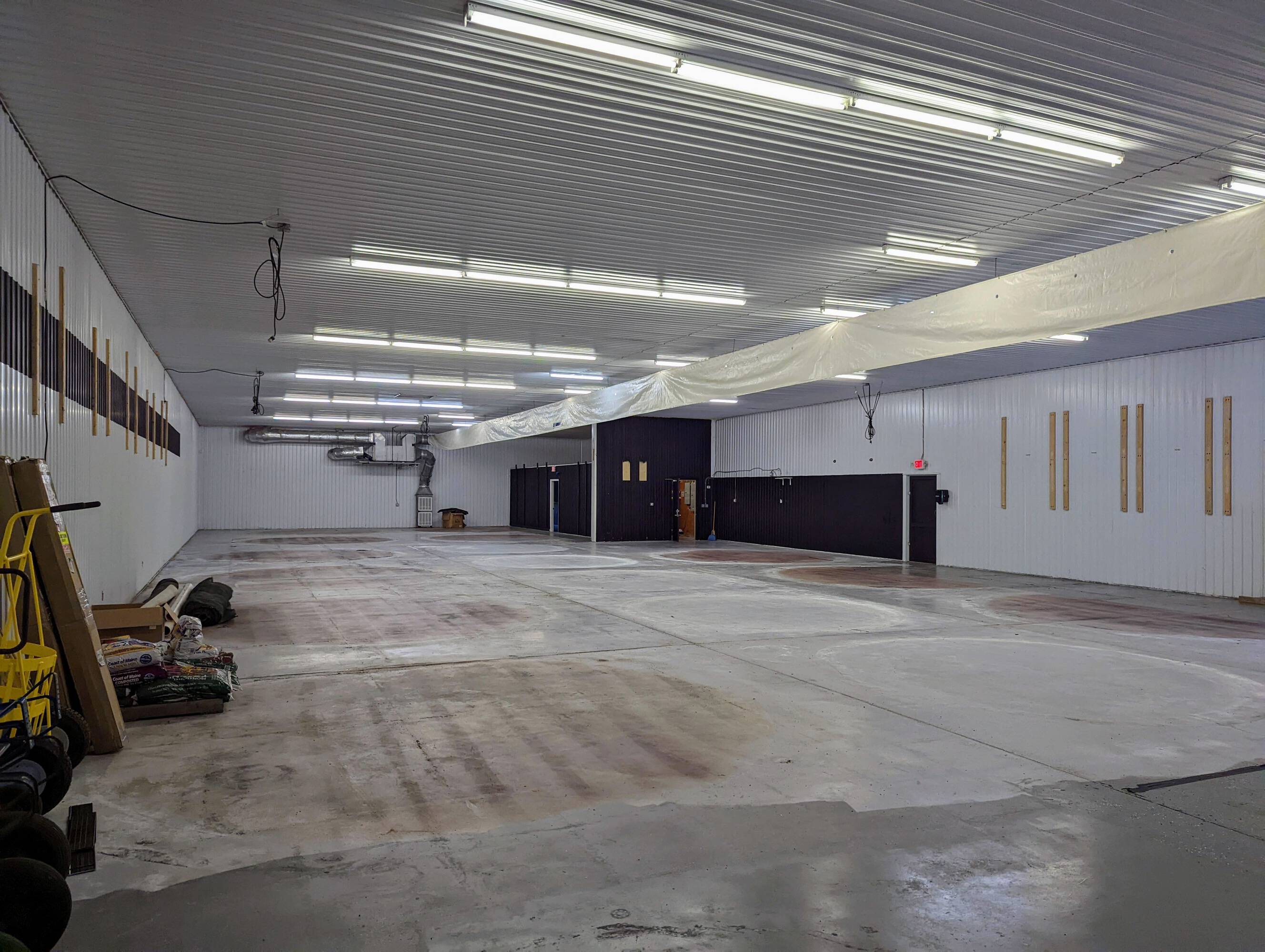 71 Lee St, West Boylston, MA 01583