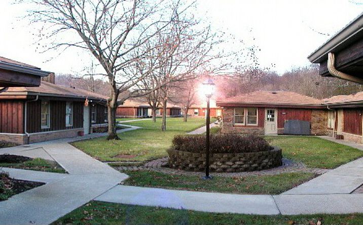 Pictures of Office property located at 1121 Boyce Rd, Pittsburgh, PA 15241 for lease - image #1