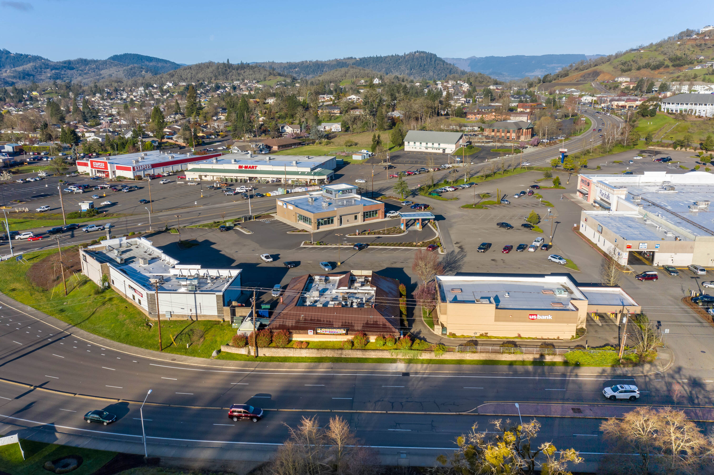 Roseburg Marketplace - 7i351d3