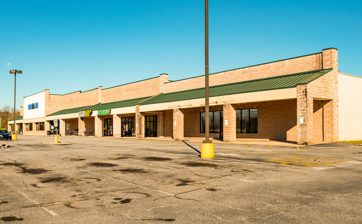 Pictures of Retail property located at 2120 Morganton Blvd SW, Lenoir, NC 28645 for lease - image #1