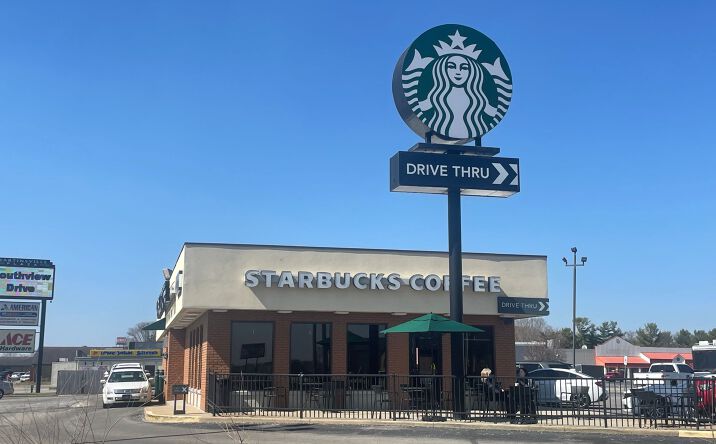 Pictures of Retail, Restaurant property located at 2200 Burton Ln, Martinsville, IN 46151 for lease - image #1