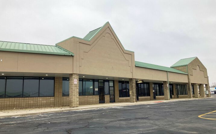 Pictures of Retail property located at 1599 W River Rd N, Elyria, OH 44035 for lease - image #1