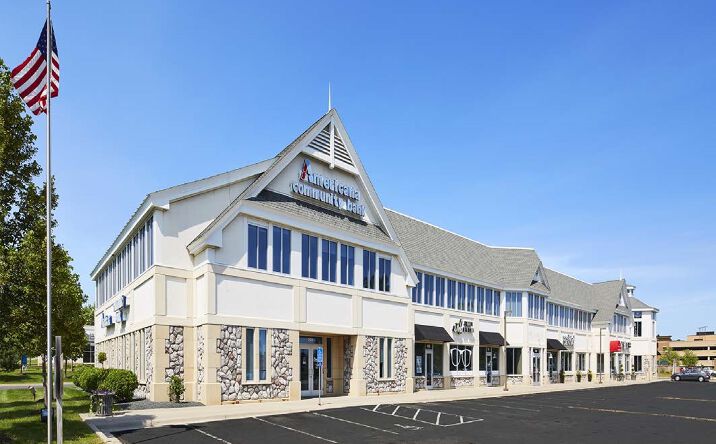 Pictures of Retail property located at 600 Market St, Chanhassen, MN 55317 for lease - image #1
