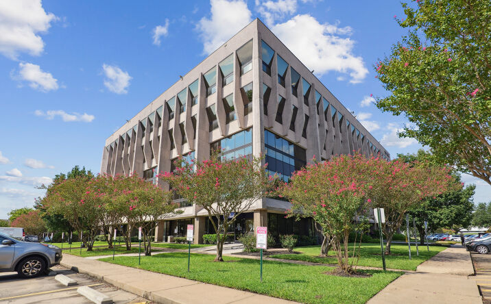 Pictures of Office property located at 10103 Fondren Rd, Houston, TX 77096 for lease - image #1