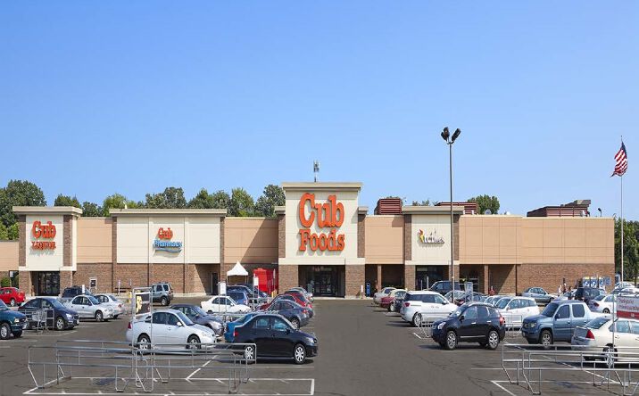 Pictures of Retail property located at 10520 France Ave S, Minneapolis, MN 55431 for lease - image #1