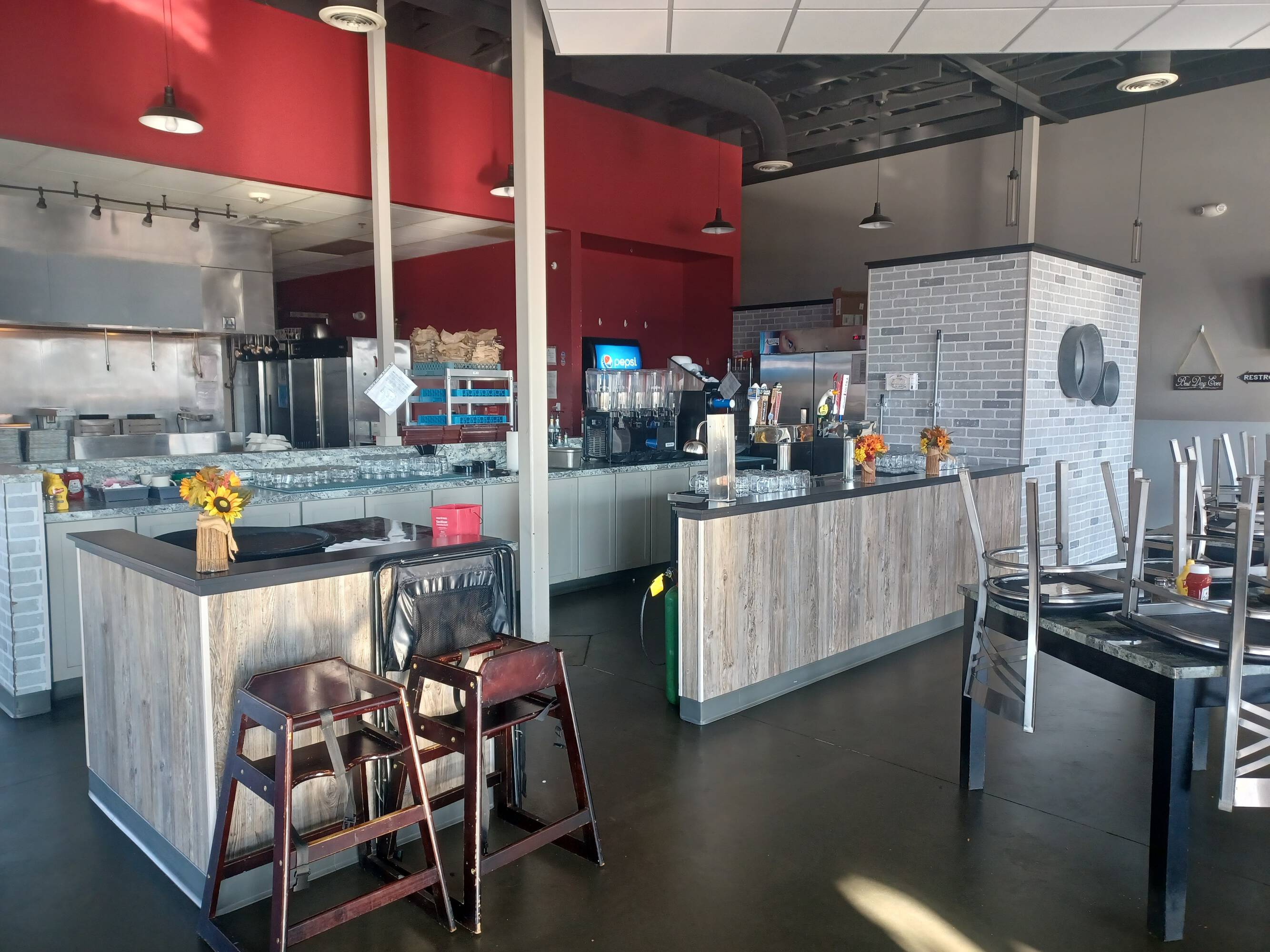 5100 Fountains Dr NE, Cedar Rapids, IA 52411