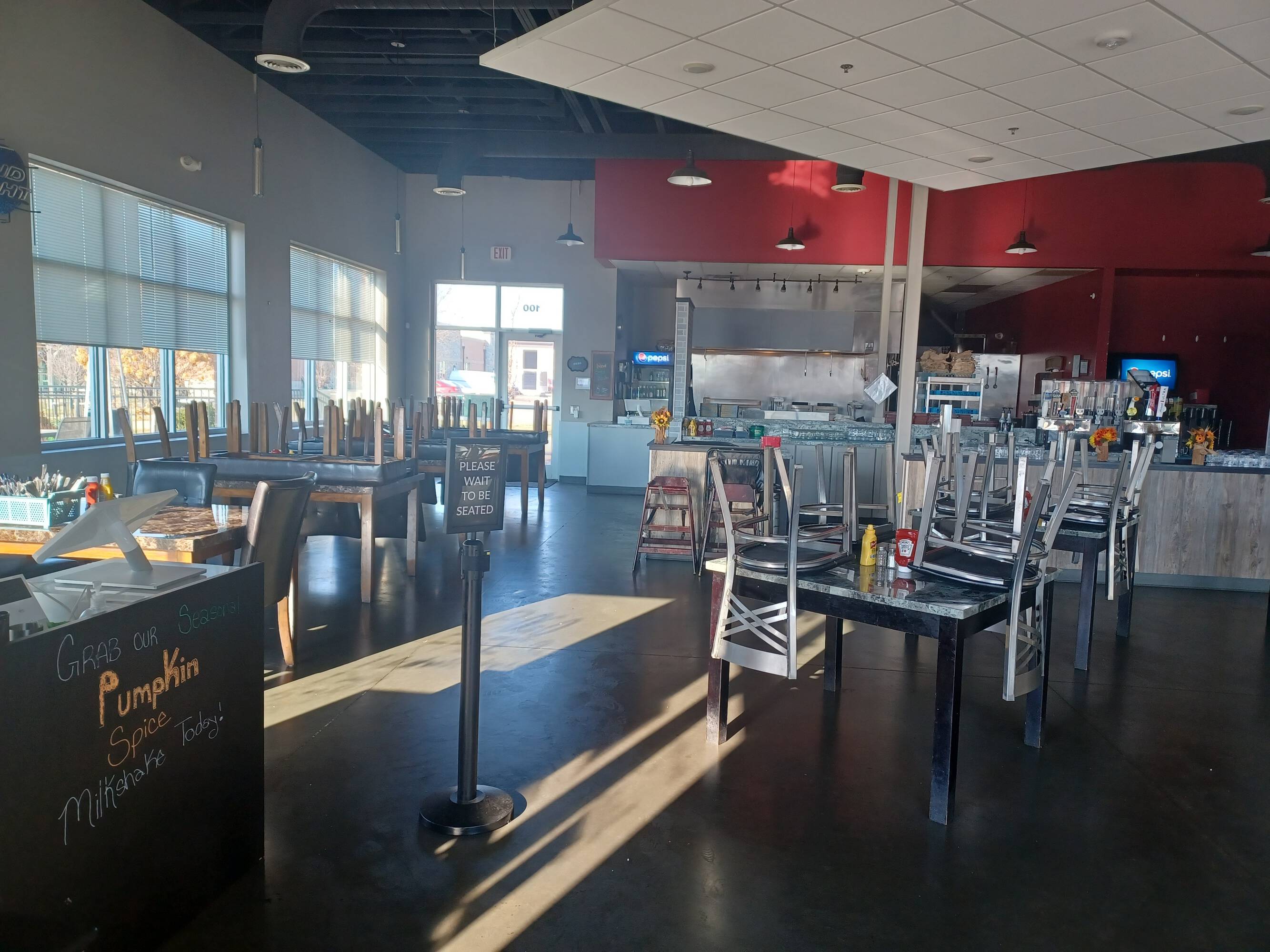 5100 Fountains Dr NE, Cedar Rapids, IA 52411