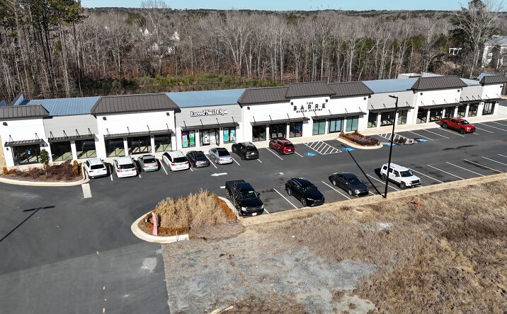 Pictures of Retail property located at 1448 Bass Rd, Macon, GA 31210 for lease - image #1