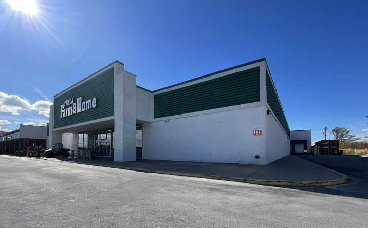 Pictures of Retail property located at 1080 S Main St, Bowling Green, OH 43402 for lease - image #1