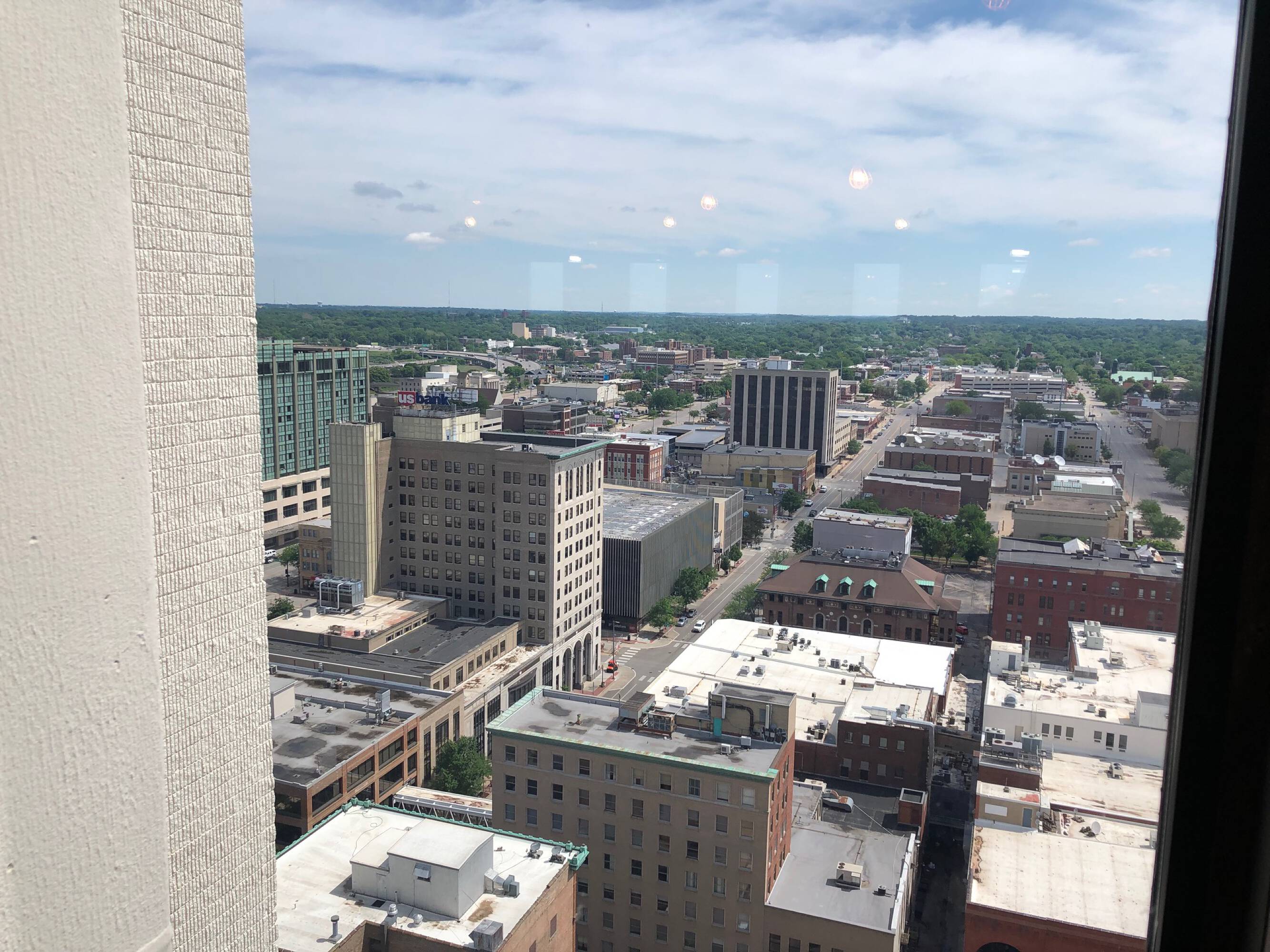 200-1st-st-se-cedar-rapids-ia-52401-crexi