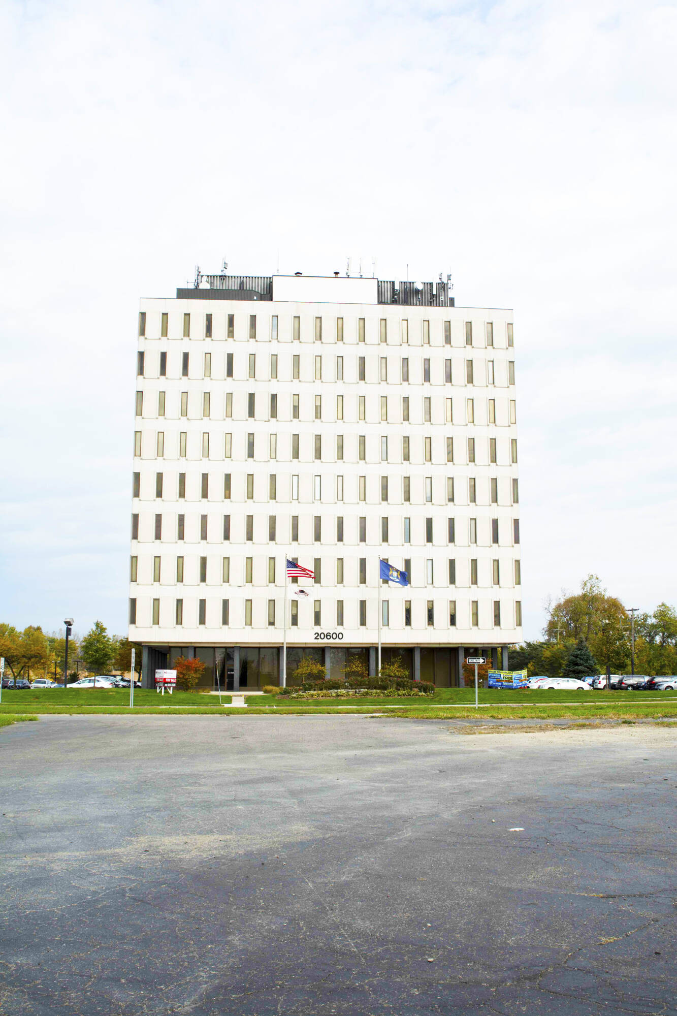 20600 EUREKA RD Taylor MI 48180-5343 APN: NA | Crexi.com