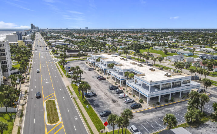 Pictures of Retail, Office, Restaurant property located at 400 S Atlantic Ave, Ormond Beach, FL 32176 for lease - image #1
