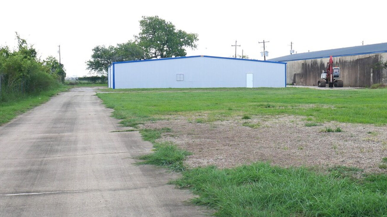 8533 W Monroe Rd, Houston, TX 77061 Industrial Space for Lease