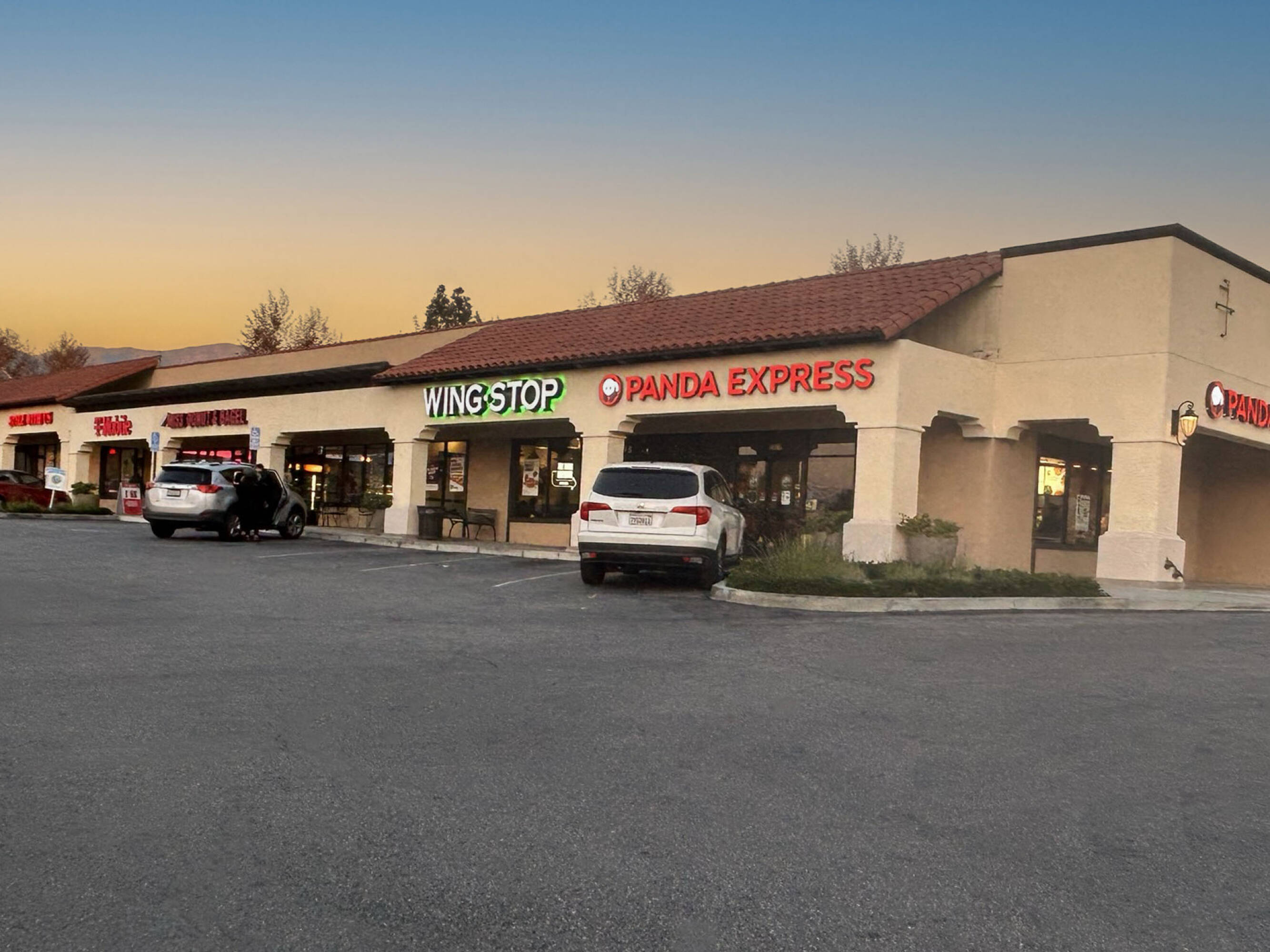 2357 Foothill Blvd, La Verne, CA 91750