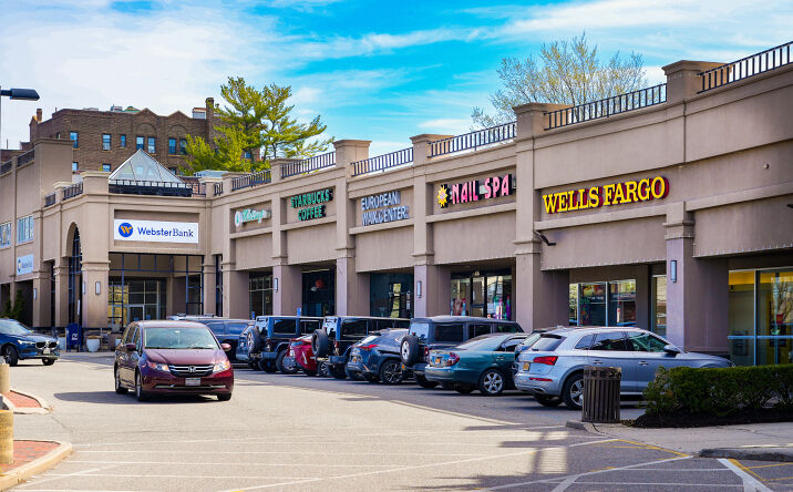 Pictures of Retail, Office, Land, Restaurant property located at 38 Great Neck Road, Great Neck, NY 11021 for lease - image #1