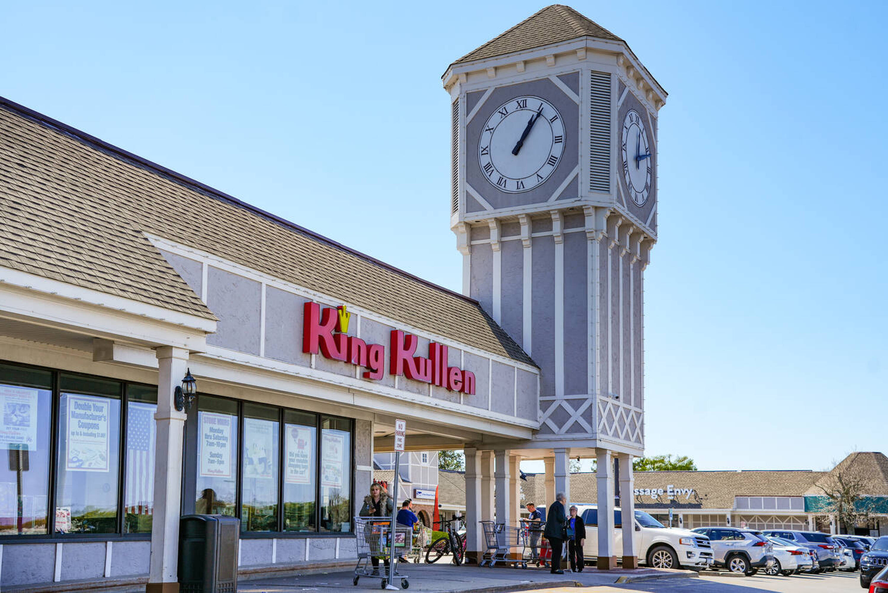 Merrick Rd. & Whitewood Dr., Massapequa Park, NY 11762