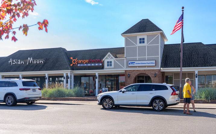 Pictures of Retail, Office, Restaurant property located at 4938 Merrick Rd., Massapequa Park, NY 11762 for lease - image #1