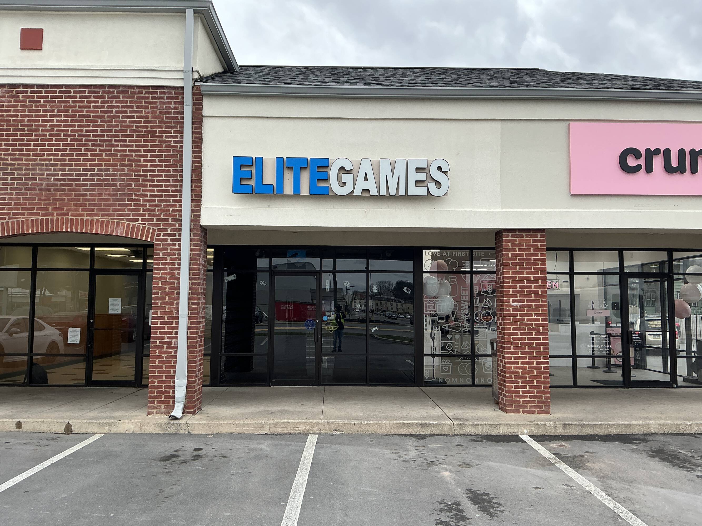 3372369
