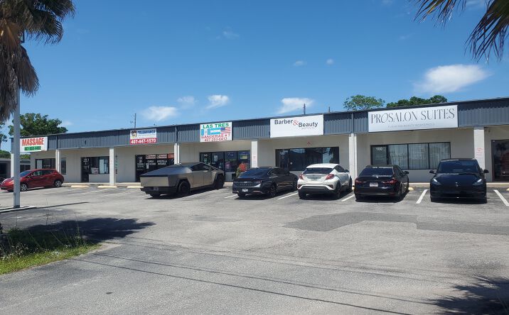 Pictures of Retail, Office property located at 5303 E Colonial Dr, Orlando, FL 32807 for lease - image #1