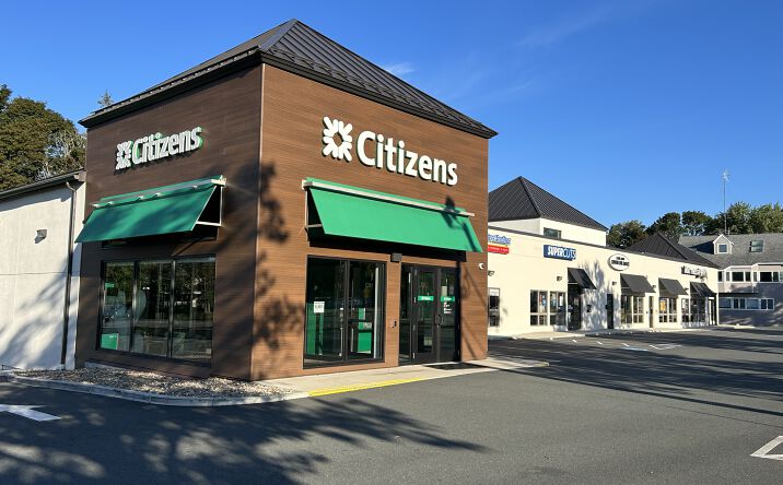 Pictures of Retail property located at 2 Enon St, Beverly, MA 01915 for sales - image #1