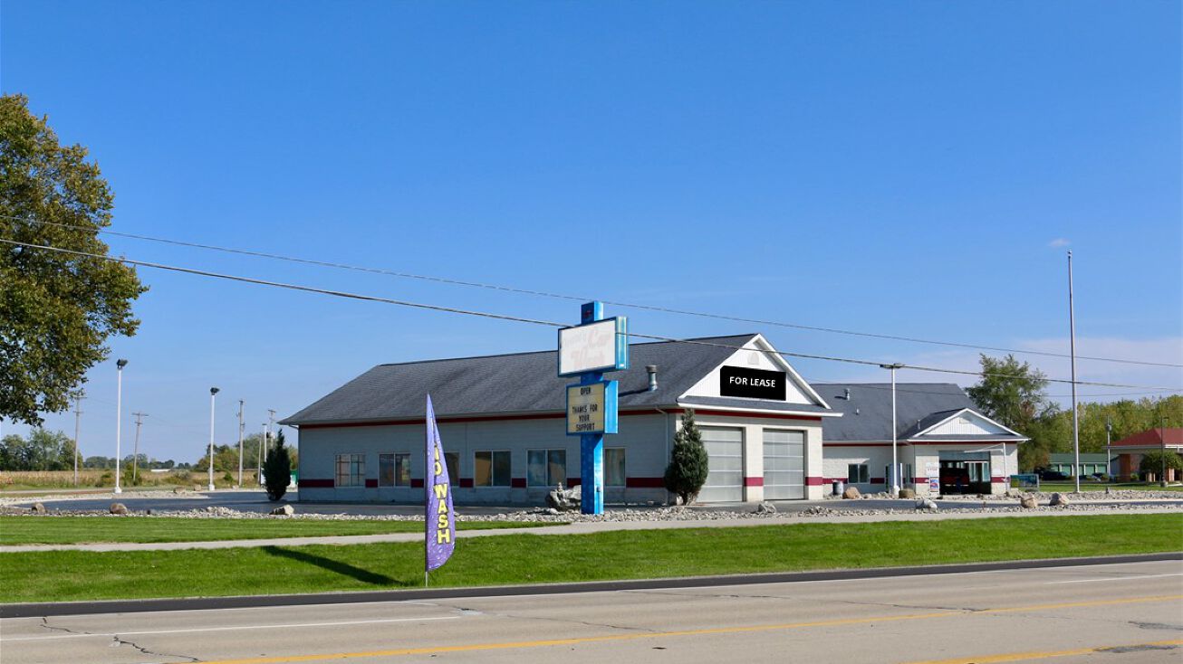 Pictures of Retail property located at 10253 Pierce Rd, Freeland, MI 48623 for lease image 1