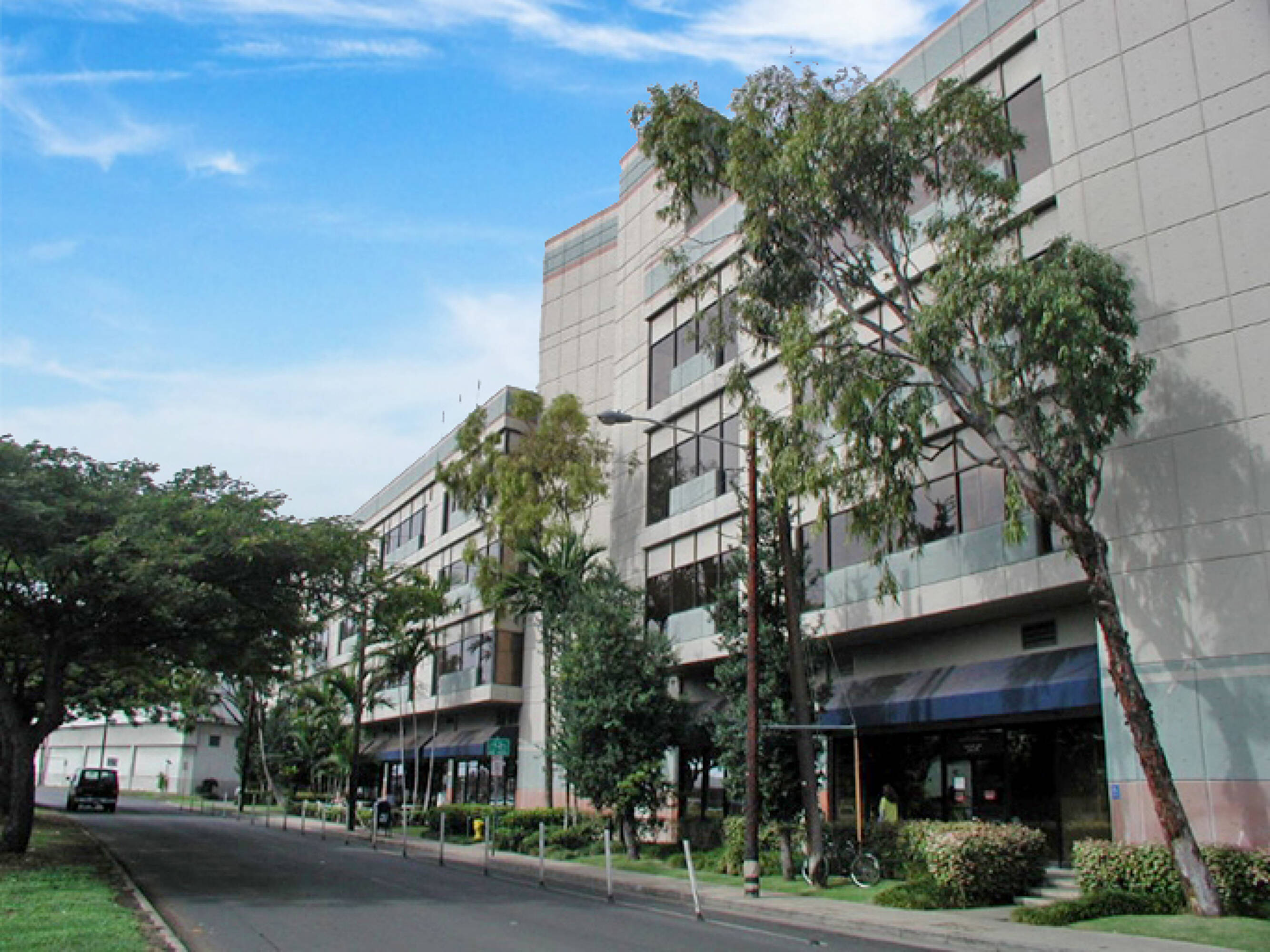 420 Waiakamilo Road, Honolulu, HI 96817