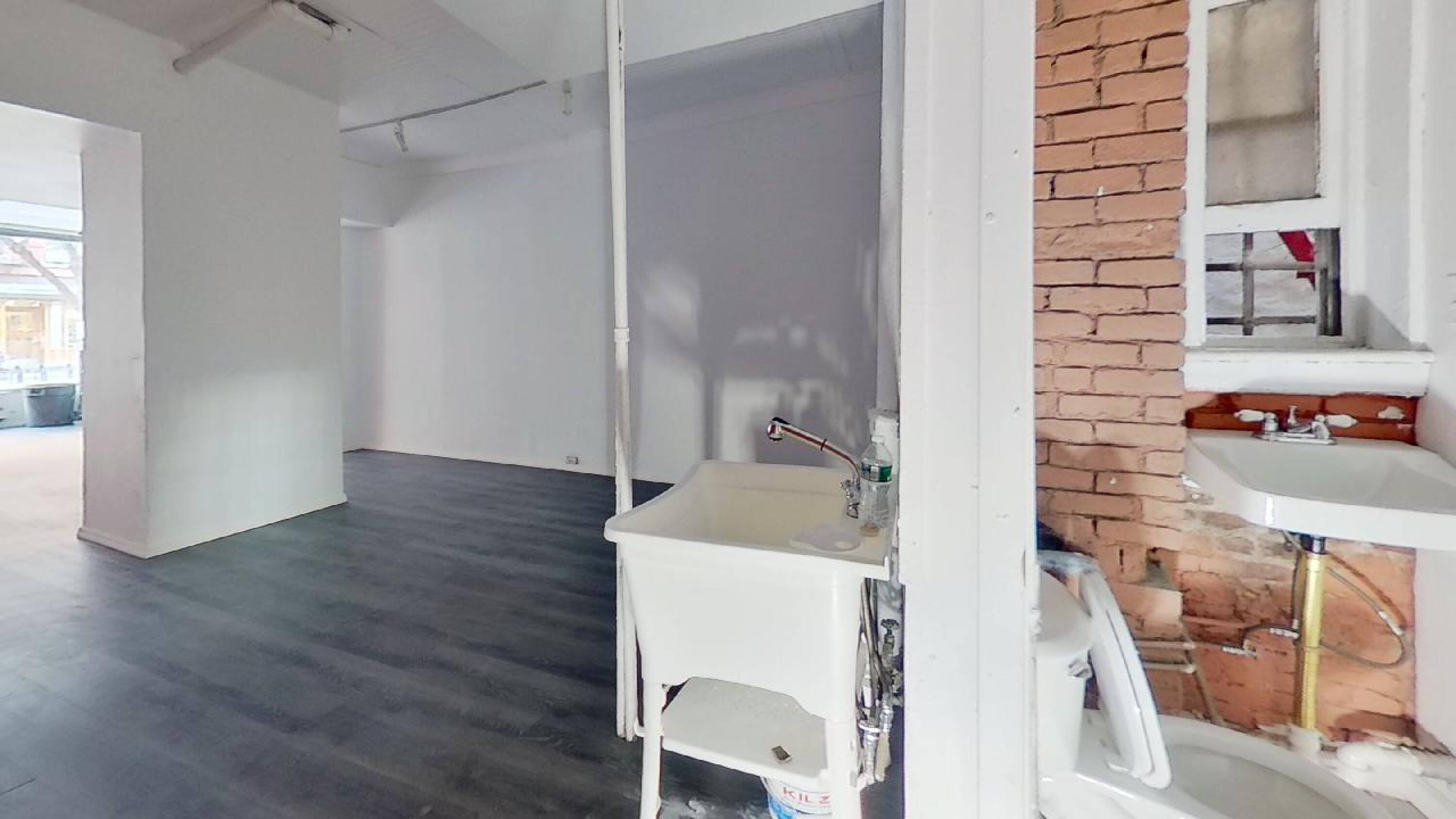 510 E 13th St, New York, NY 10009