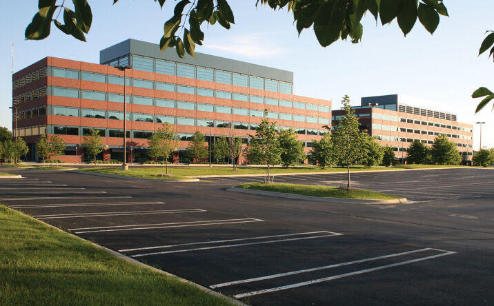 Pictures of Office property located at 20700-20750 Civic Center Dr Southfield, Southfield, MI 48076 for lease - image #1