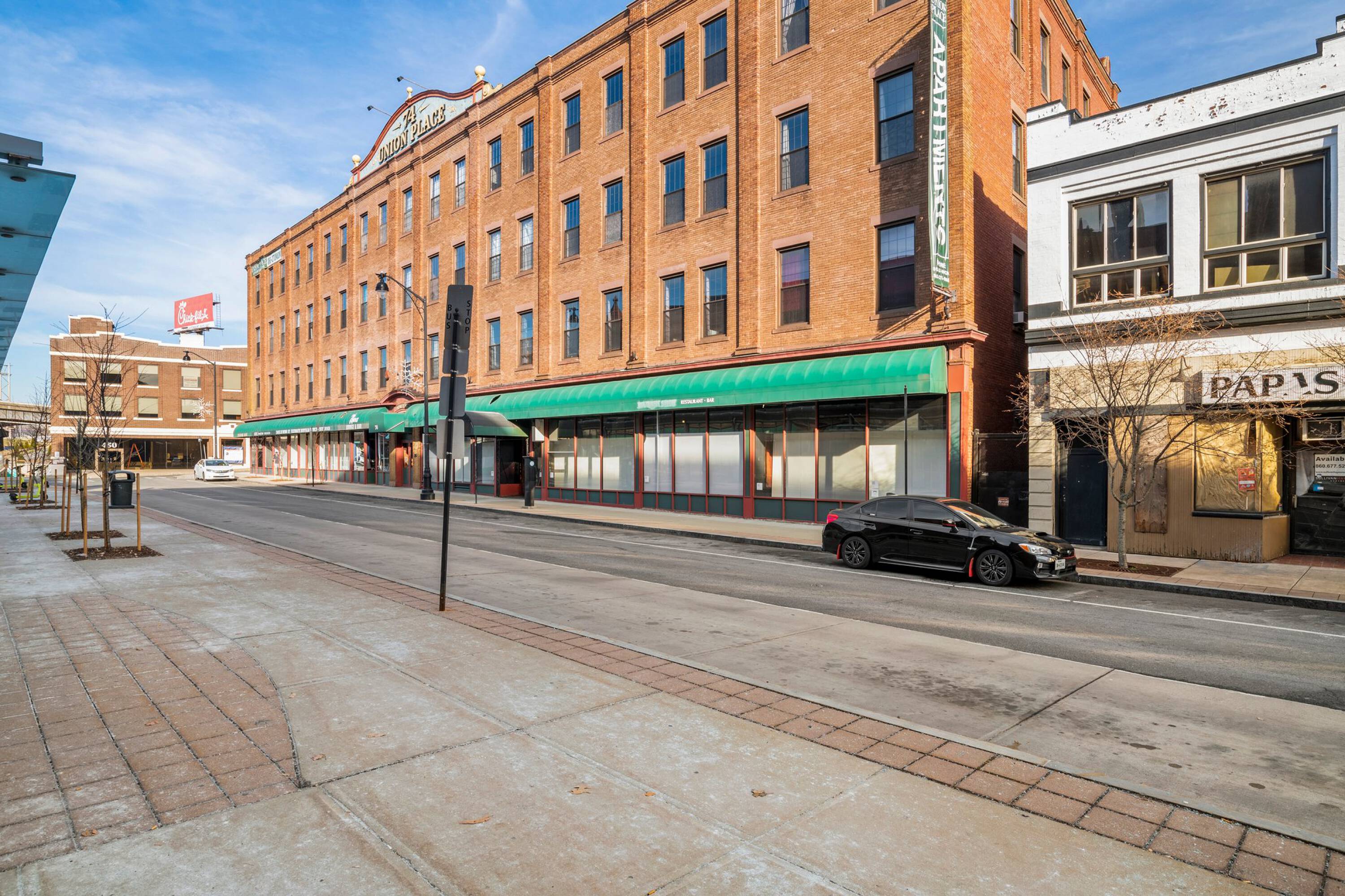 64 Union Pl, Hartford, CT 06103