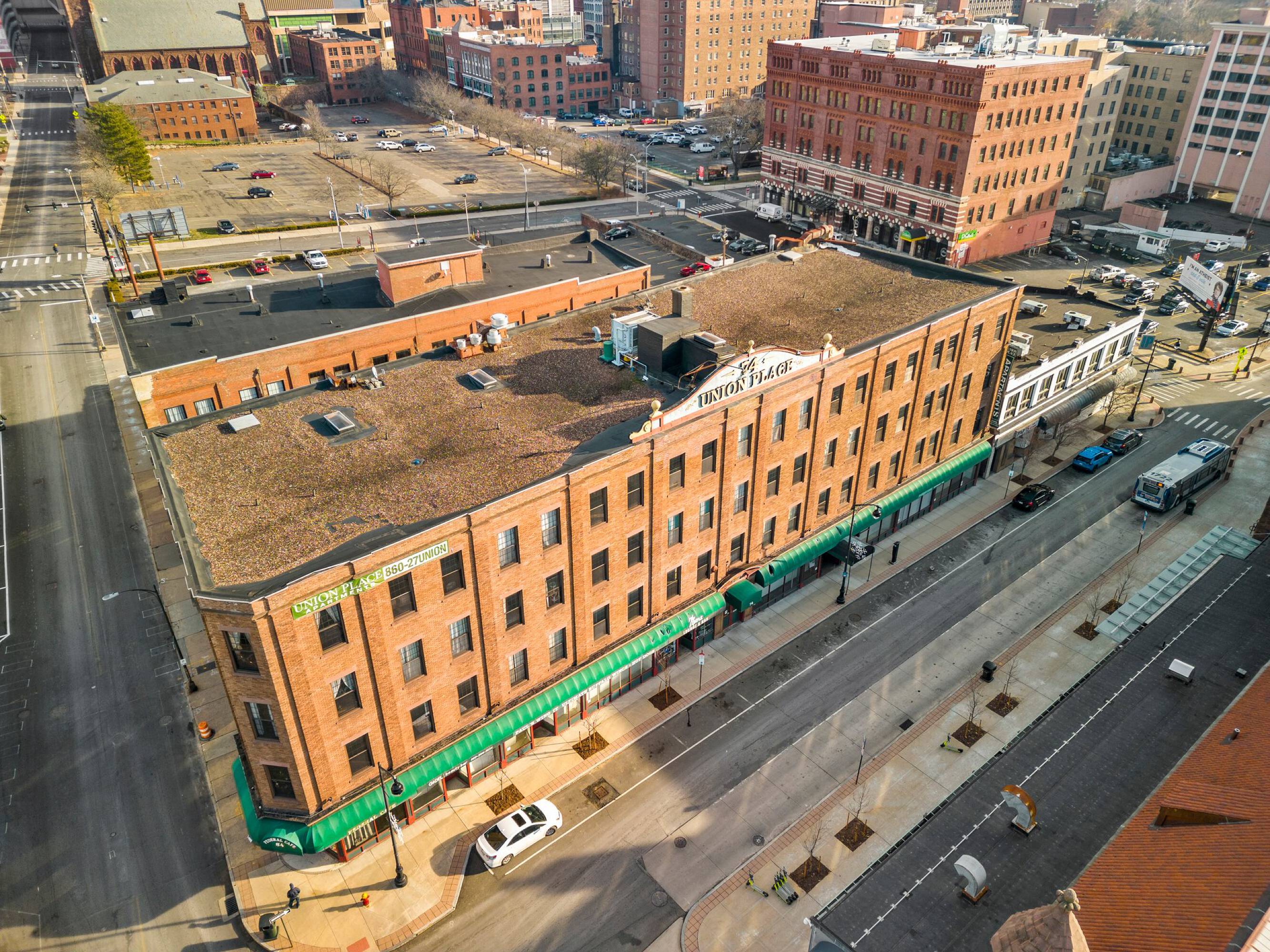 64 Union Pl, Hartford, CT 06103