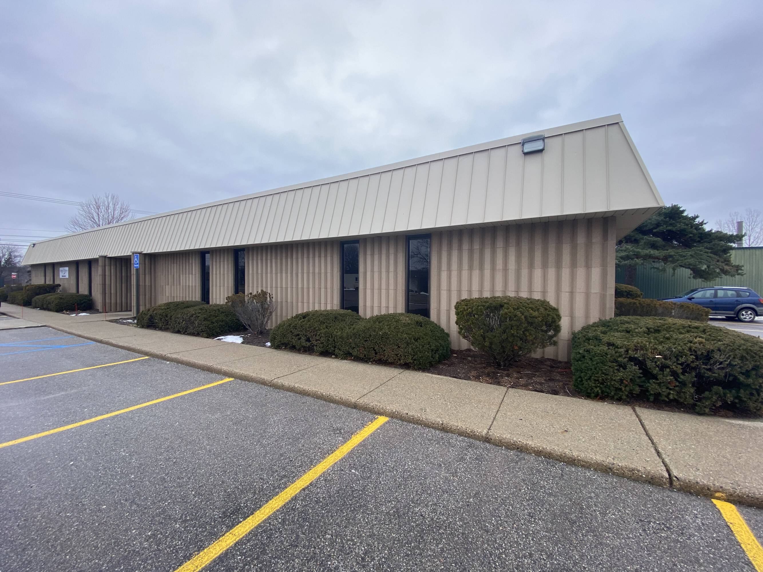 6075 Jackson Rd, Ann Arbor, MI 48103