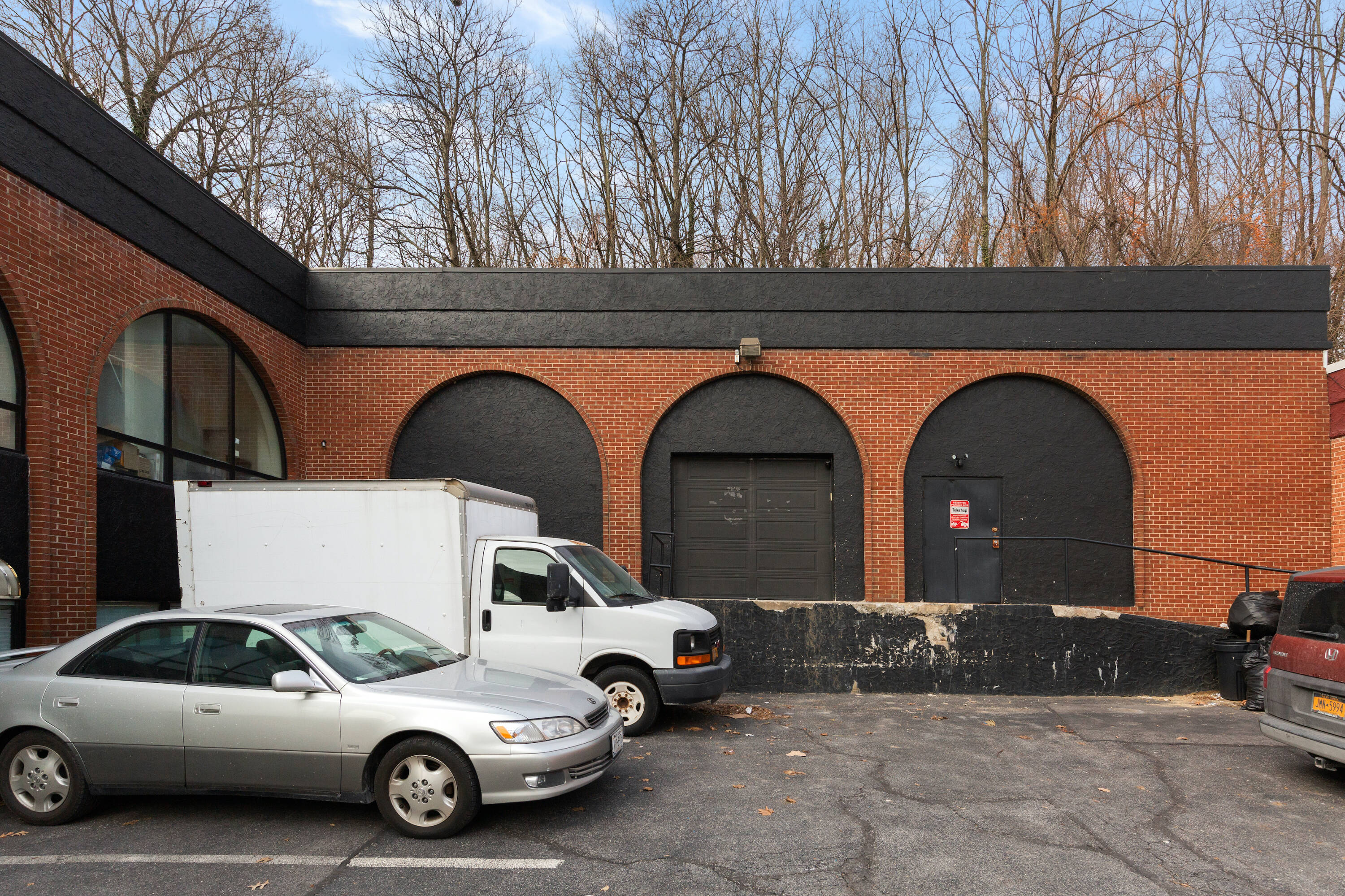 1 Brewster St, Glen Cove, NY 11542