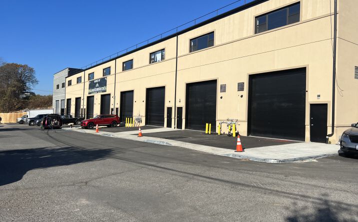 Pictures of Industrial property located at 484 Sharrotts Rd, Staten Island, NY 10309 for lease - image #1