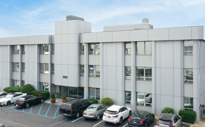 Pictures of Office property located at 400 Jericho Turnpike, Jericho, NY 11753 for lease - image #1