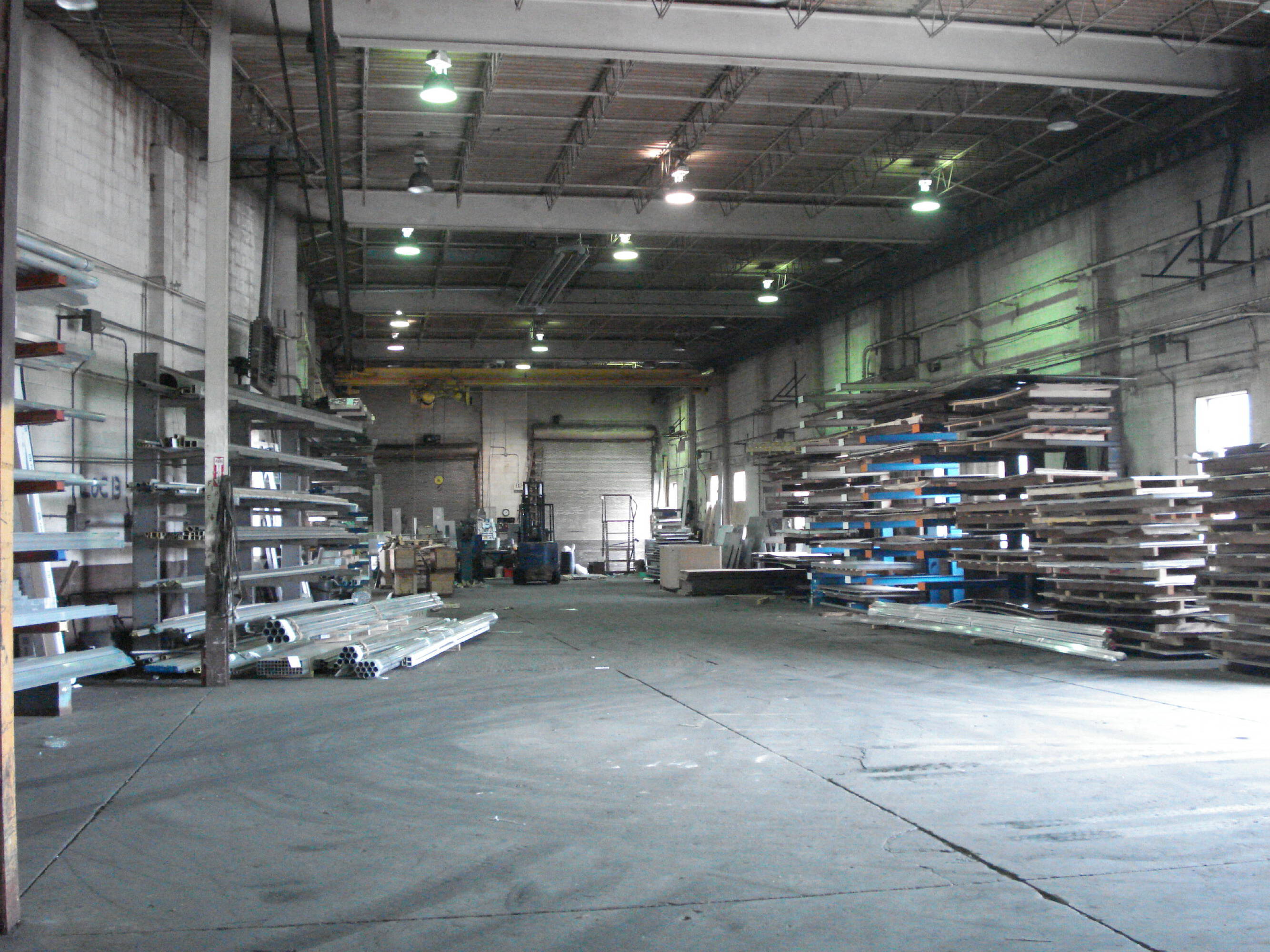 1050 Eagon St, Barberton, OH 44203