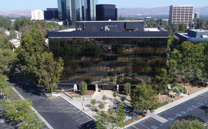 Pictures of Office property located at 5850 Canoga Ave, Woodland Hills, CA 91367 for lease - image #1