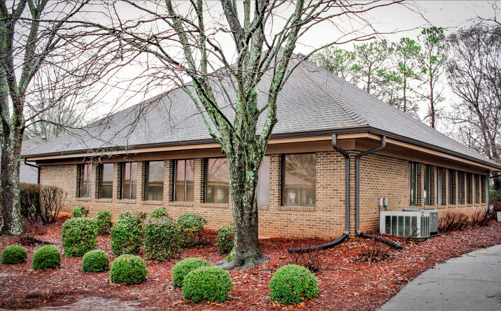 Pictures of Office property located at 700 Sunset Dr, Athens, GA 30606 for lease - image #1