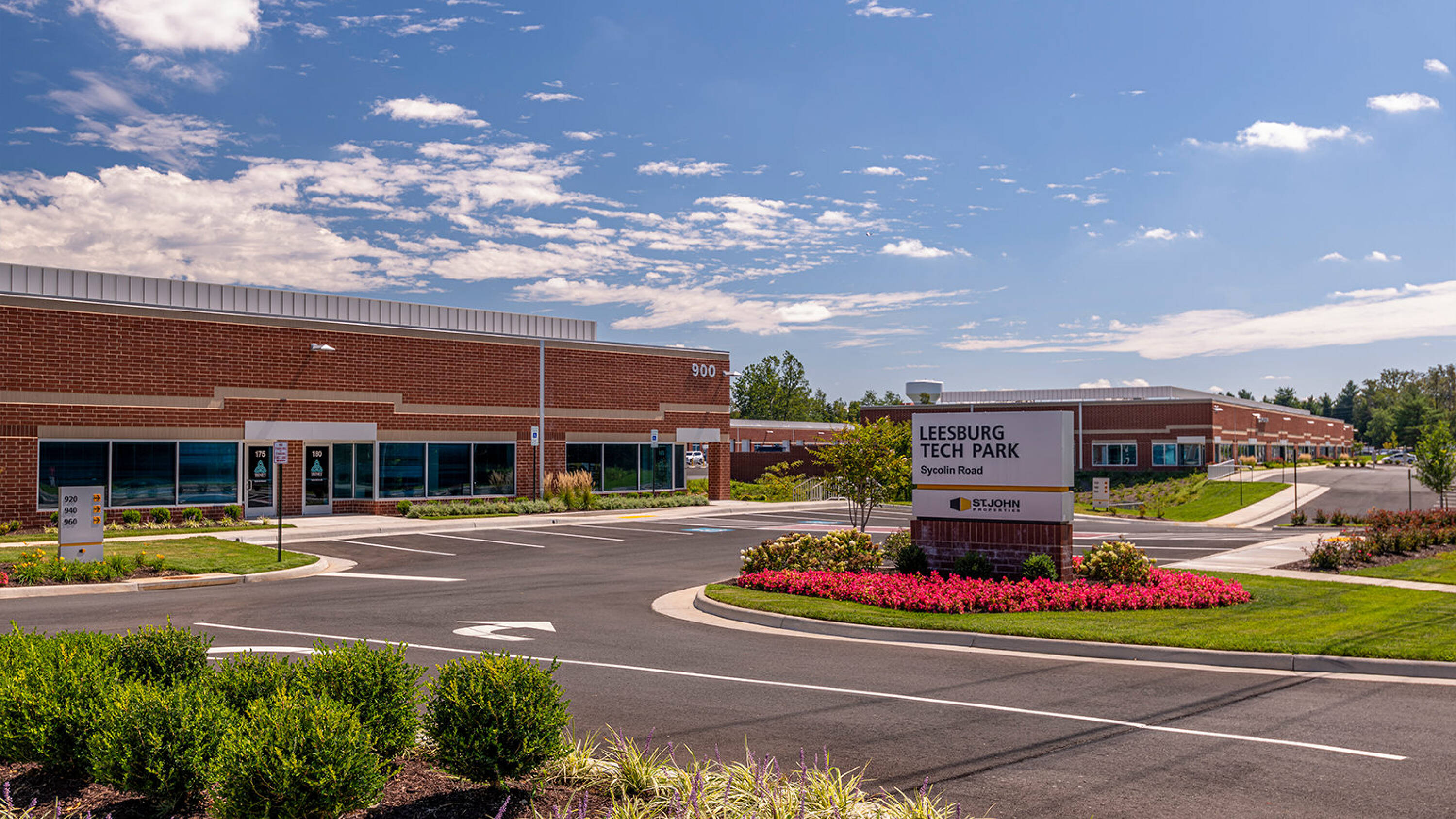 900, 920, 940 & 960 Sycolin Rd, Leesburg, VA 20175