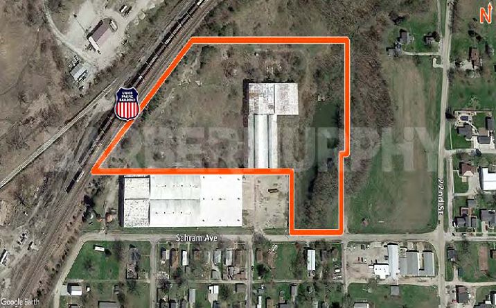 Pictures of Retail, Industrial property located at 1915 Schram Ave, Hillsboro, IL 62049 for lease - image #1
