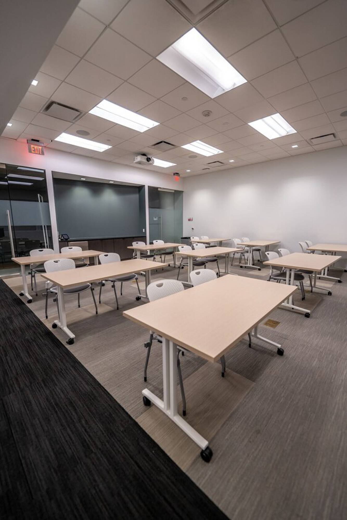 2425 W Loop S, Houston, TX 77027 2425 W Loop S, Houston, TX 77027