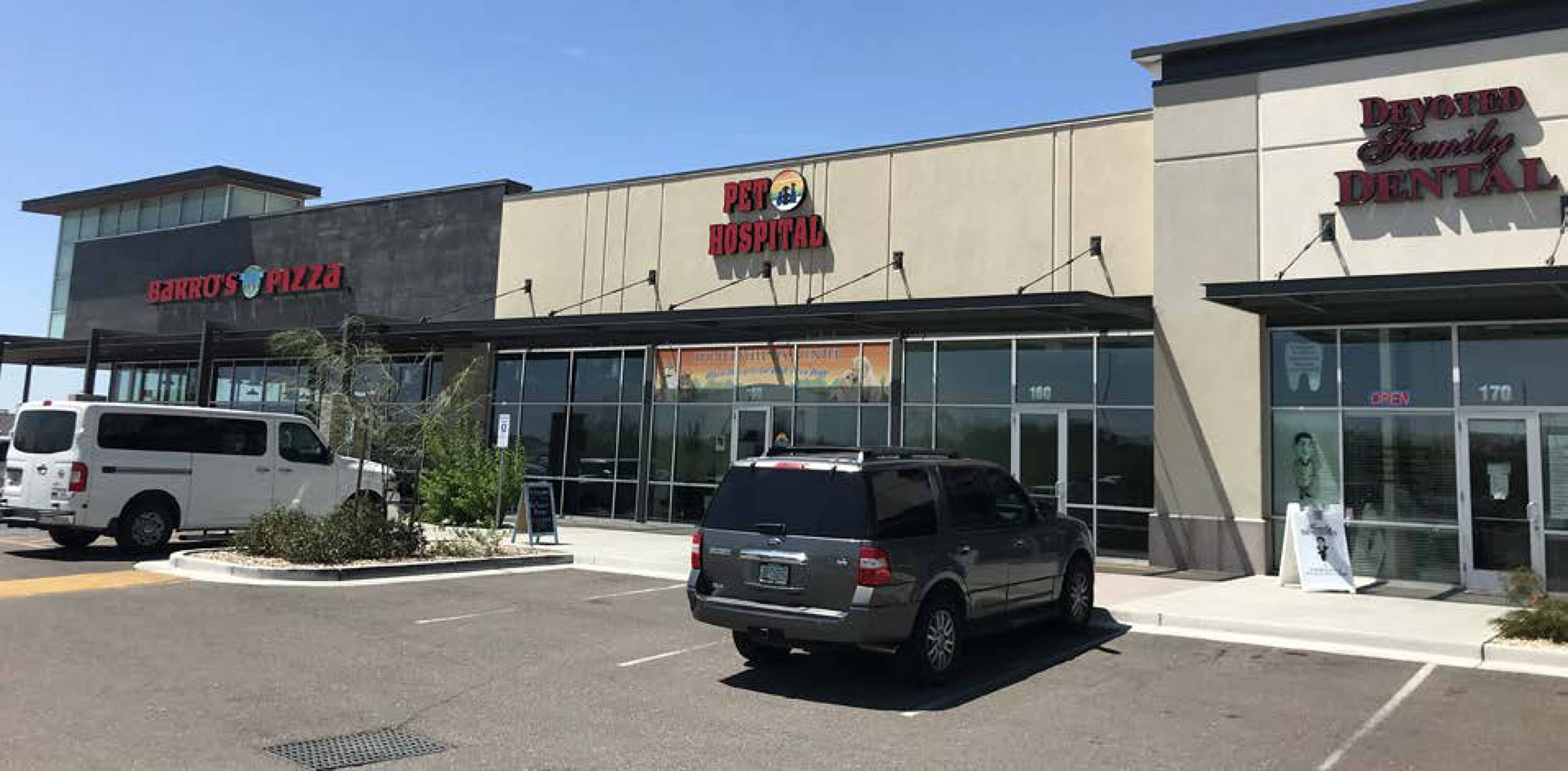 2820 W Dove Valley Rd, Phoenix, AZ 85085