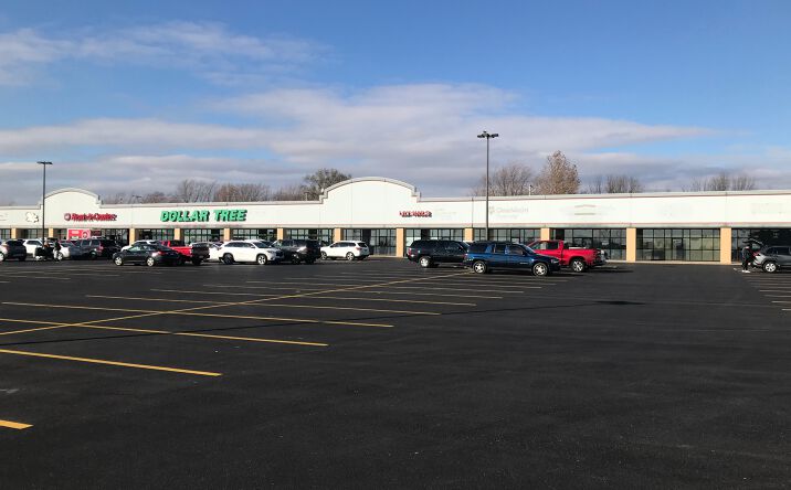 Pictures of Retail property located at 1403 W Ferdon St, Litchfield, IL 62056 for lease - image #1