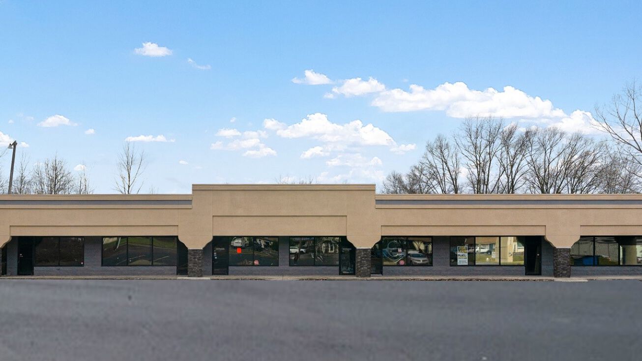 1050 Youngstown Warren Rd, Niles, OH 44446 - Retail Space for Lease